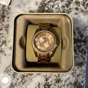Women’s Rose Gold Fossil Riley Watch